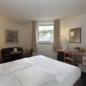 https://paradis-lourdes.midi-pyreneeshotels.com
