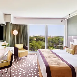 https://hotel-barriere-lille.lillehotels.org
