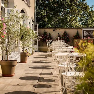https://hostellerie-bellevue.midi-pyreneeshotels.com