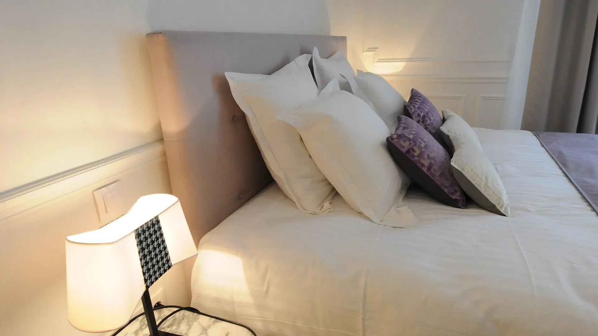Relais12Bis Bed & Breakfast By Eiffel Tower Paris 3*,