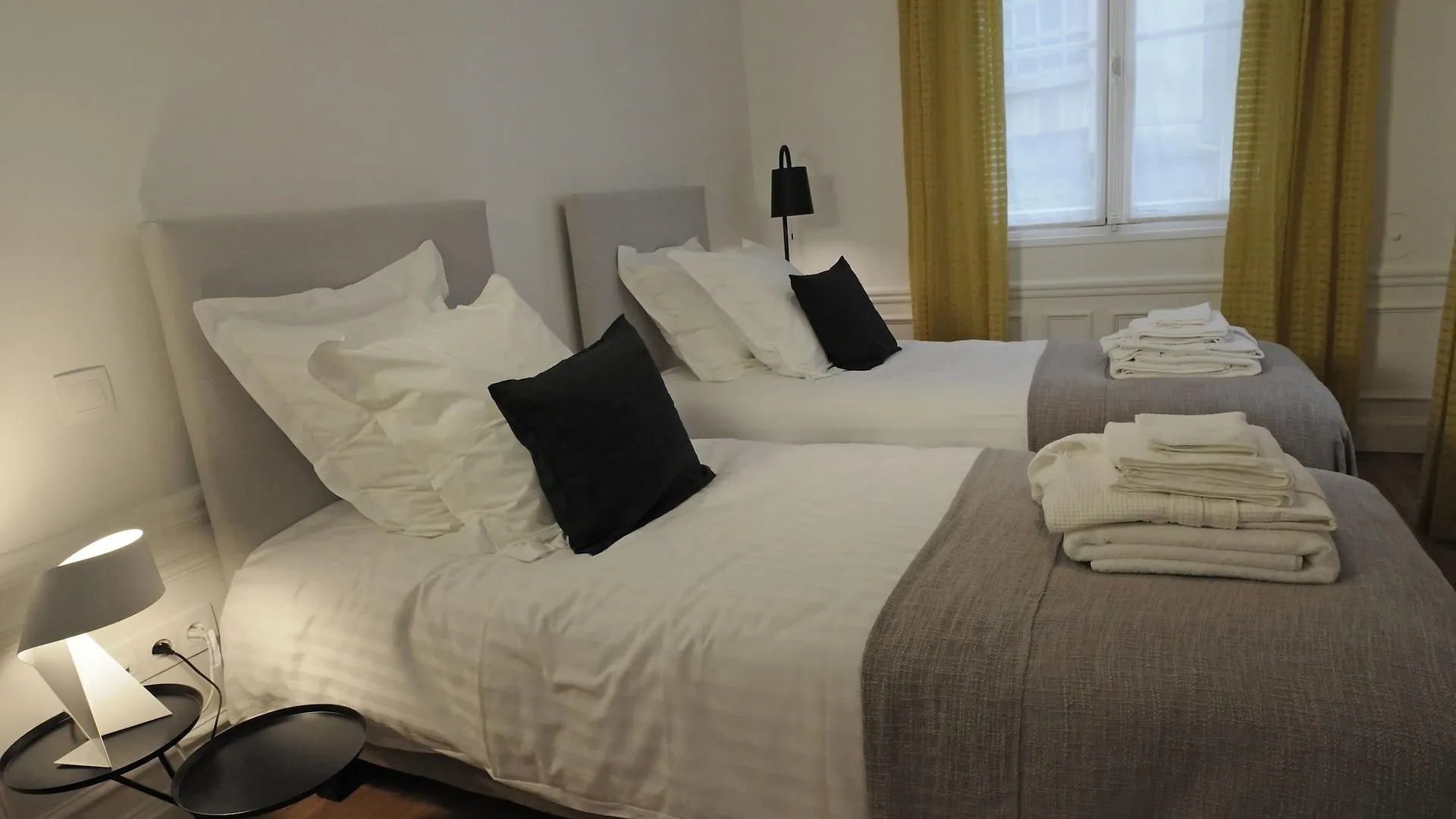 Relais12Bis Bed & Breakfast By Eiffel Tower Paris