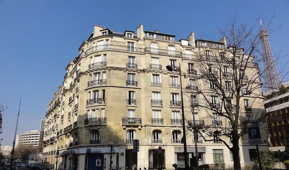 Relais12Bis Bed & Breakfast By Eiffel Tower Paris France
