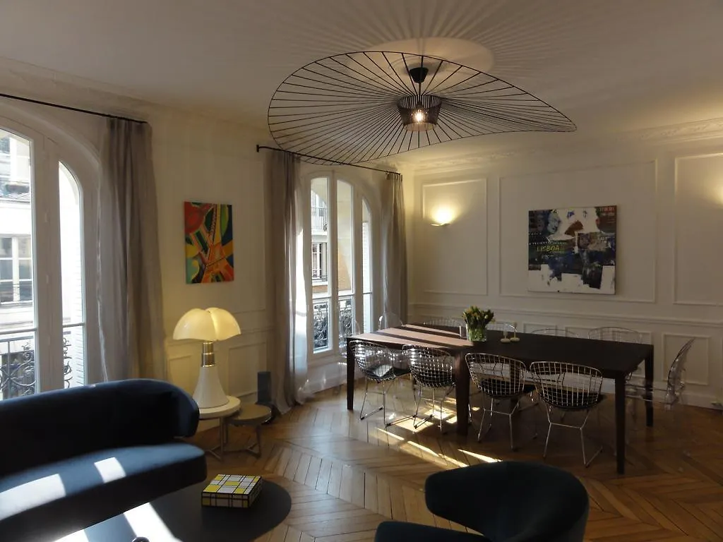 Relais12Bis Bed & Breakfast By Eiffel Tower Paris 3*,  Frankrig