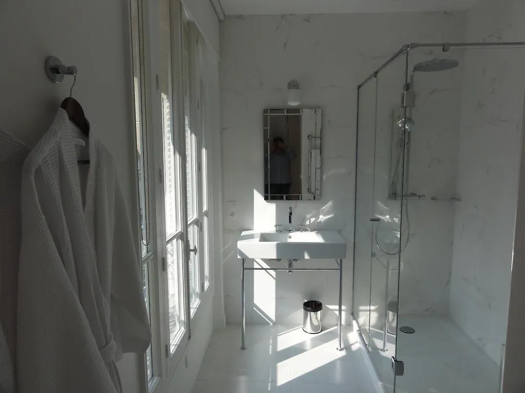Relais12Bis Bed & Breakfast By Eiffel Tower Paris